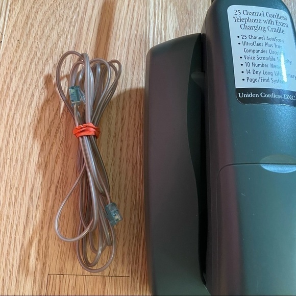 Uniden DXC834 Extend a Phone Cordless Speaker Phone W/ Voice Scramble Security - Picture 2 of 9